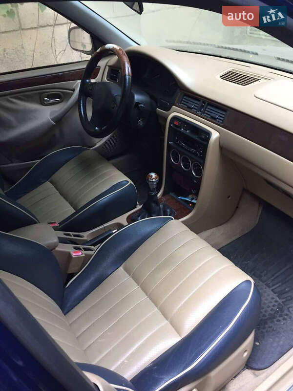 Хэтчбек Rover 400 1998 в Одессе