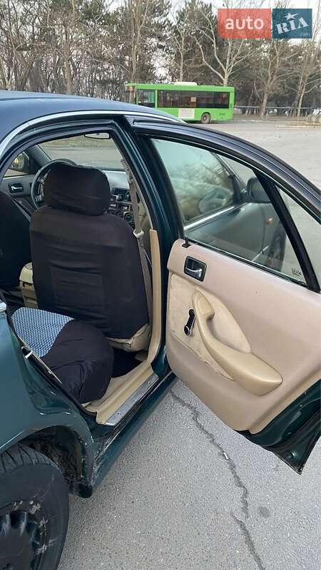 Седан Rover 618 1999 в Николаеве