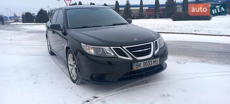 Седан Saab 9-3 2011 в Сарнах