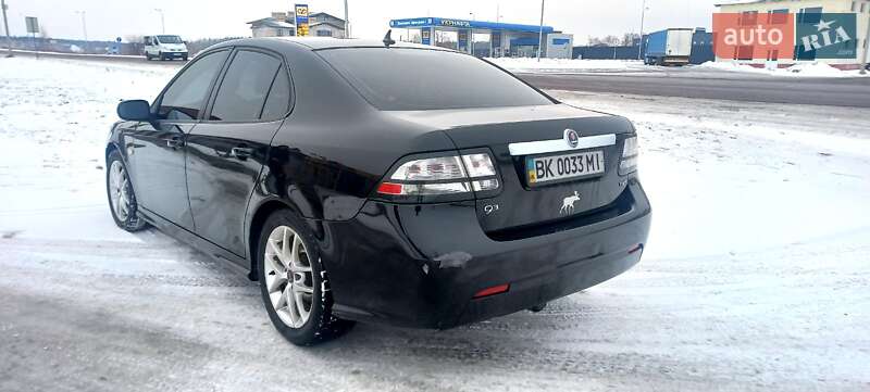 Седан Saab 9-3 2011 в Сарнах