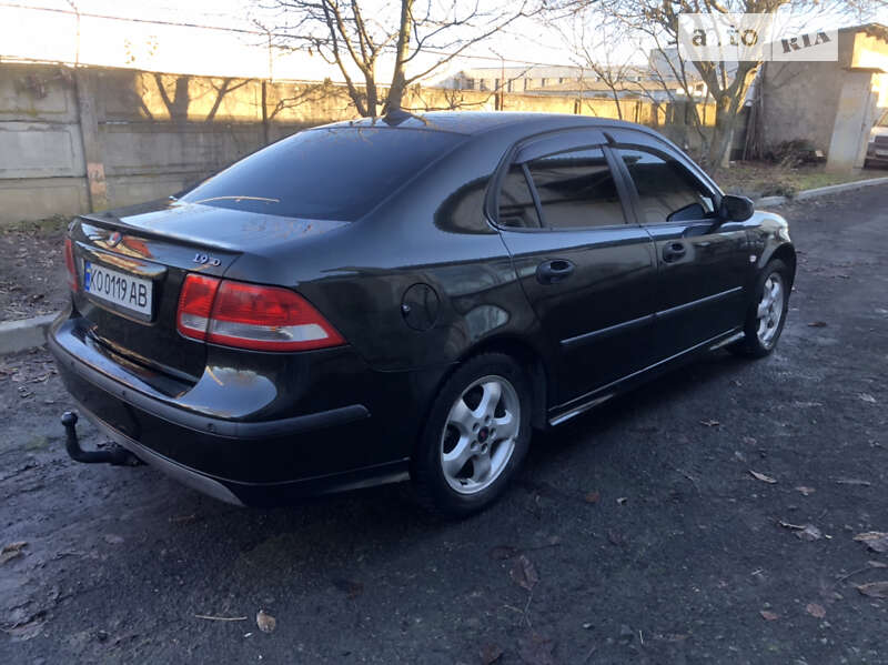 Седан Saab 9-3 2005 в Ужгороде