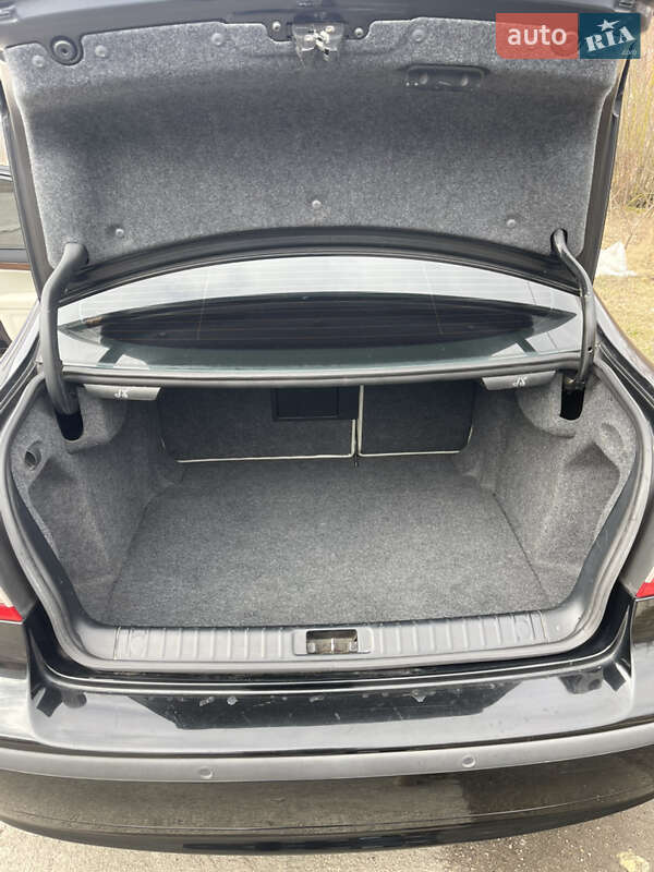 Седан Saab 9-3 2004 в Ровно