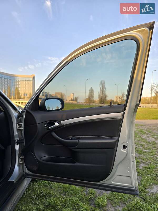 Седан Saab 9-3 2005 в Киеве