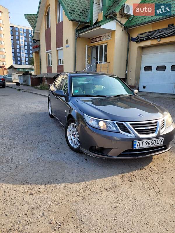 Saab 9-3 2010