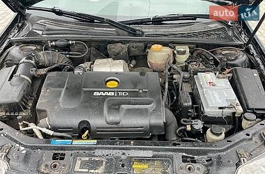 Седан Saab 9-3 2004 в Умані