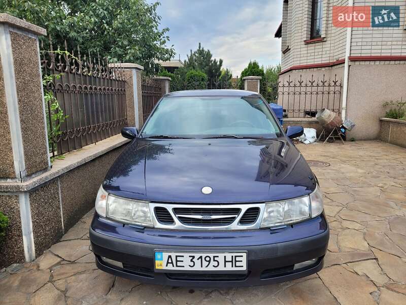 Седан Saab 9-5 2000 в Дніпрі