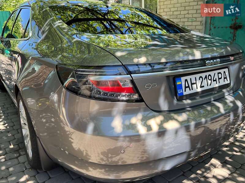 Седан Saab 9-5 2011 в Славянске