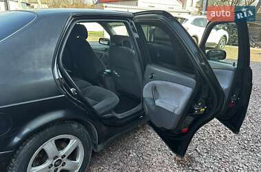 Седан Saab 9-5 2000 в  фото 14 Седан Saab 9-5 2000 в