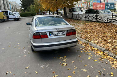 Седан Saab 9-5 1999 в  фото 4 Седан Saab 9-5 1999 в