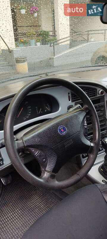 Седан Saab 9-5 1998 в Киеве