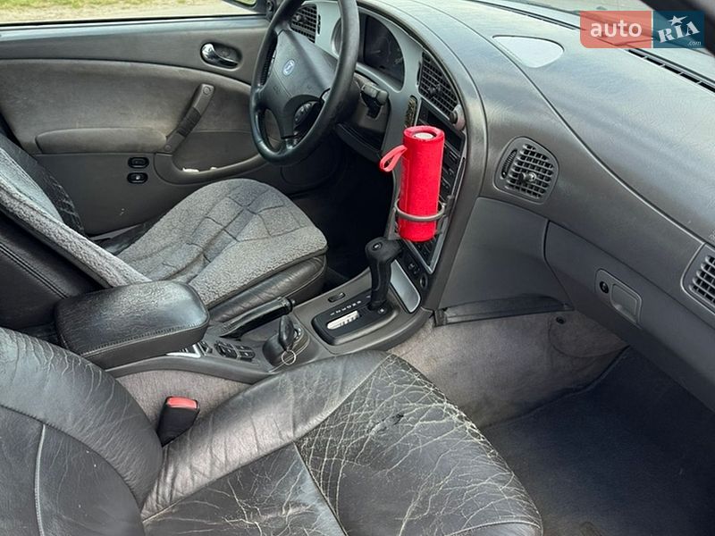 Седан Saab 9-5 1999 в Демидовке