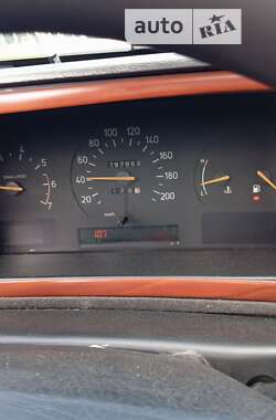 Седан Saab 9000 1995 в Березані
