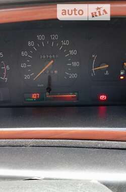 Седан Saab 9000 1995 в Березані