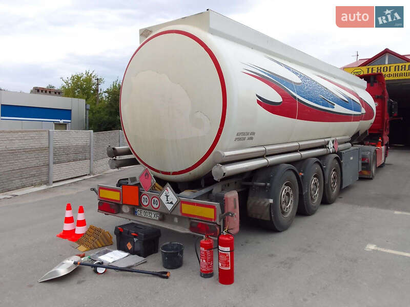Цистерна напівпричіп SACIM SCX 2004 в Тернополі фото 7 Цистерна напівпричіп SACIM SCX 2004 в Тернополі