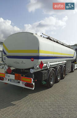 Цистерна SACIM SCX 2002 в Броварах