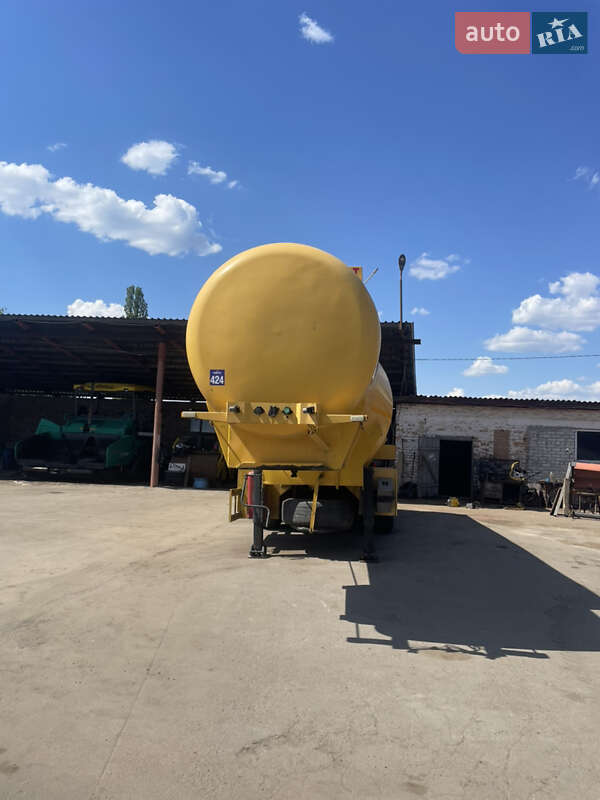 Цистерна Sahin Tanker 3FT 2009 в Бахмаче