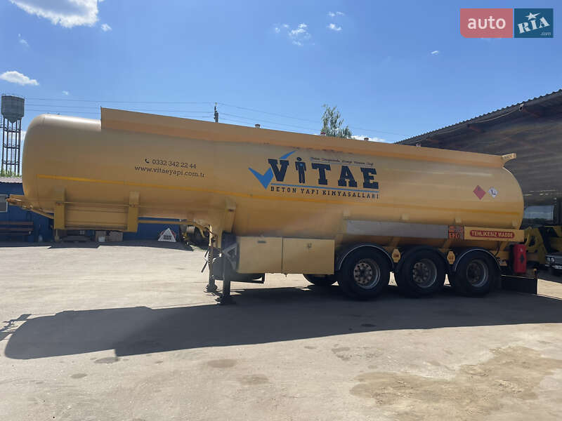 Цистерна Sahin Tanker 3FT 2009 в Бахмаче