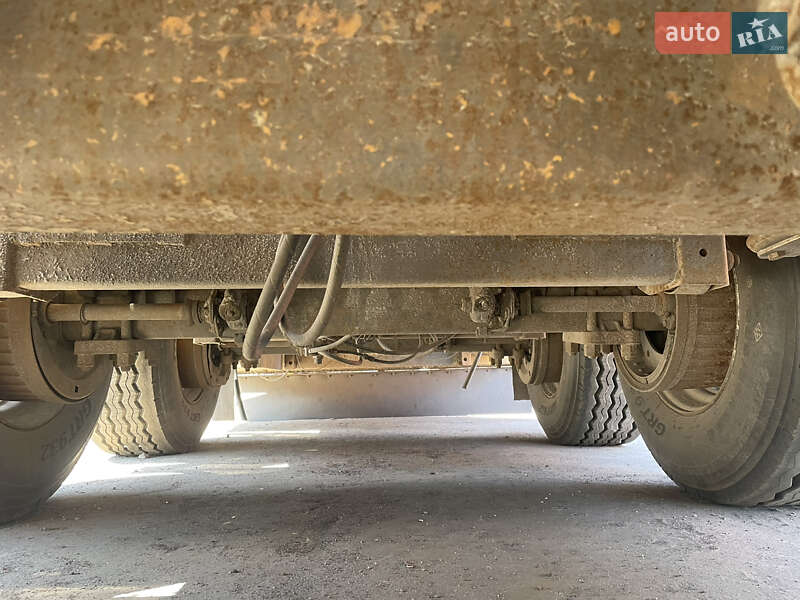 Цистерна Sahin Tanker 3FT 2009 в Бахмаче