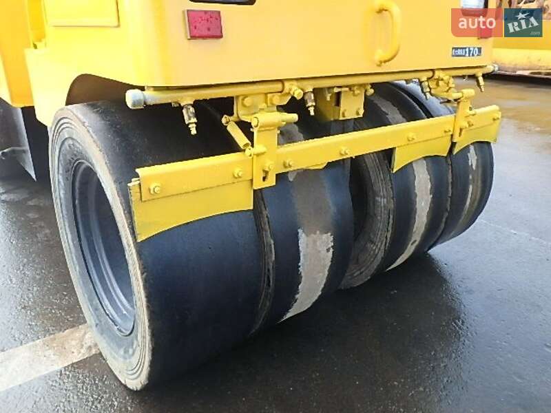 Каток ґрунтовий Sakai TG 1999 в Одесі