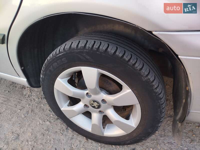 Седан Samand EL 2007 в Южноукраинске