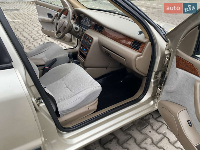 Седан Samand EL 2007 в Хмельницком