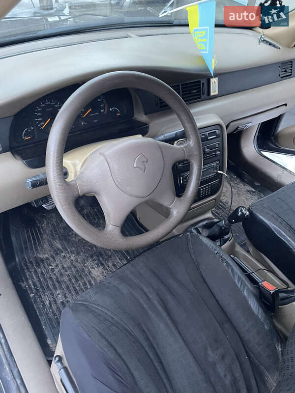 Седан Samand LX 2005 в Балаклії