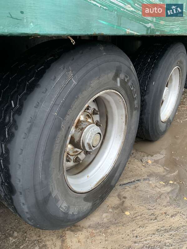 Зерновоз - полуприцеп Samro S338SH 2002 в Нетешине