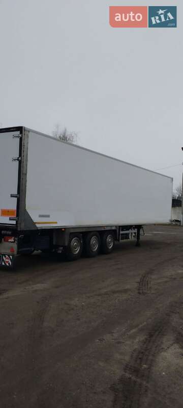 Рефрижератор напівпричіп Samro ST39WGPE 2006 в Харкові