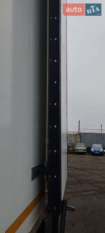 Рефрижератор напівпричіп Samro ST39WGPE 2006 в Харкові