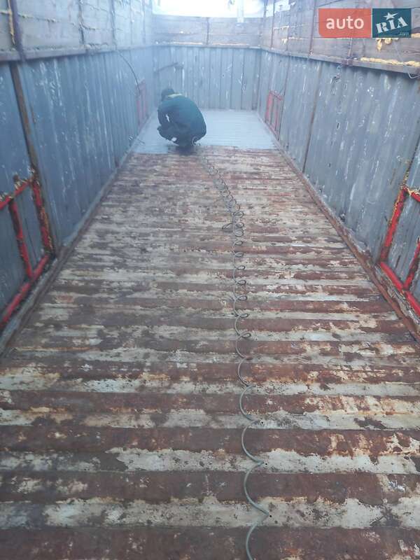 Зерновоз - полуприцеп Samro ST 1995 в Черкассах