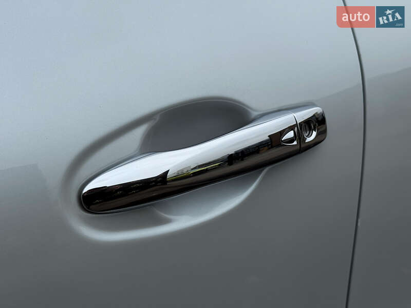 Позашляховик / Кросовер Samsung QM6 2017 в Києві