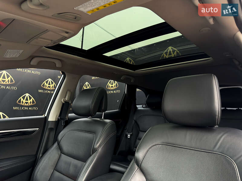 Позашляховик / Кросовер Samsung QM6 2017 в Києві