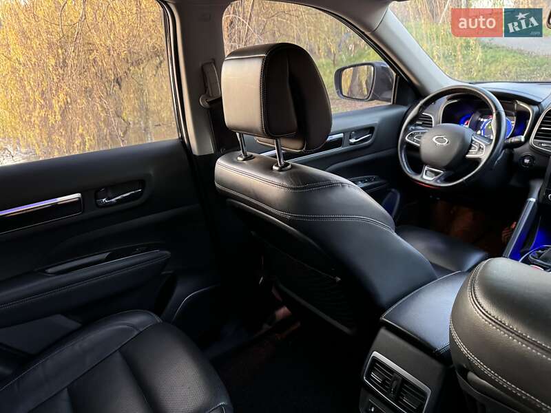 Позашляховик / Кросовер Samsung QM6 2017 в Львові