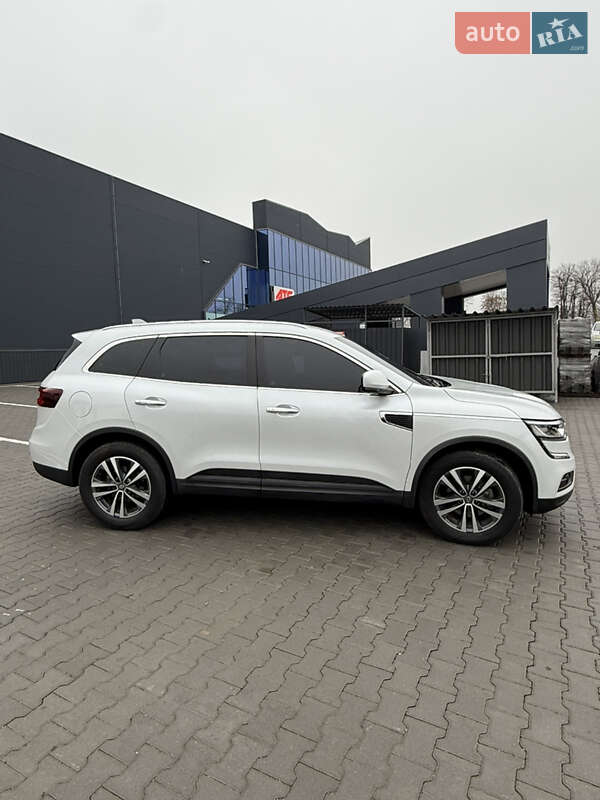 Внедорожник / Кроссовер Samsung QM6 2017 в Виннице