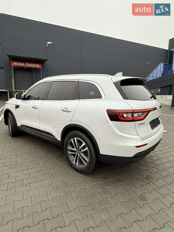 Внедорожник / Кроссовер Samsung QM6 2017 в Виннице