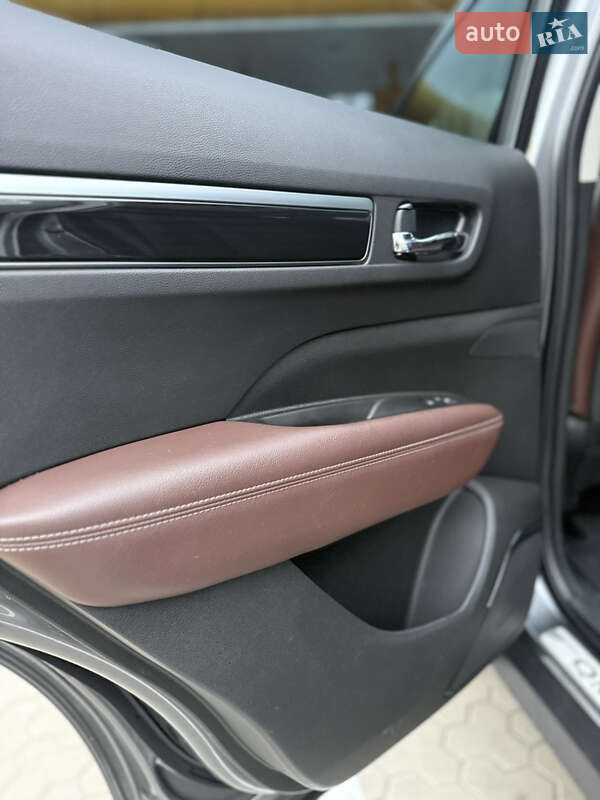 Внедорожник / Кроссовер Samsung QM6 2018 в Киеве фото 14 Внедорожник / Кроссовер Samsung QM6 2018 в Киеве