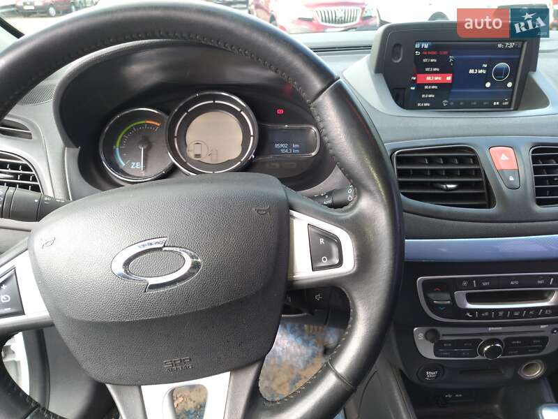Седан Samsung SM3 2015 в Черкассах