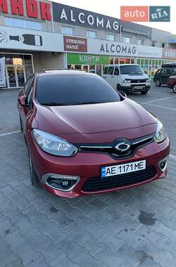 Седан Samsung SM3 2014 в 