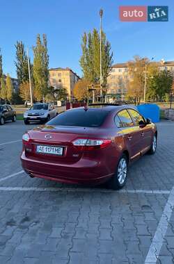 Седан Samsung SM3 2014 в 