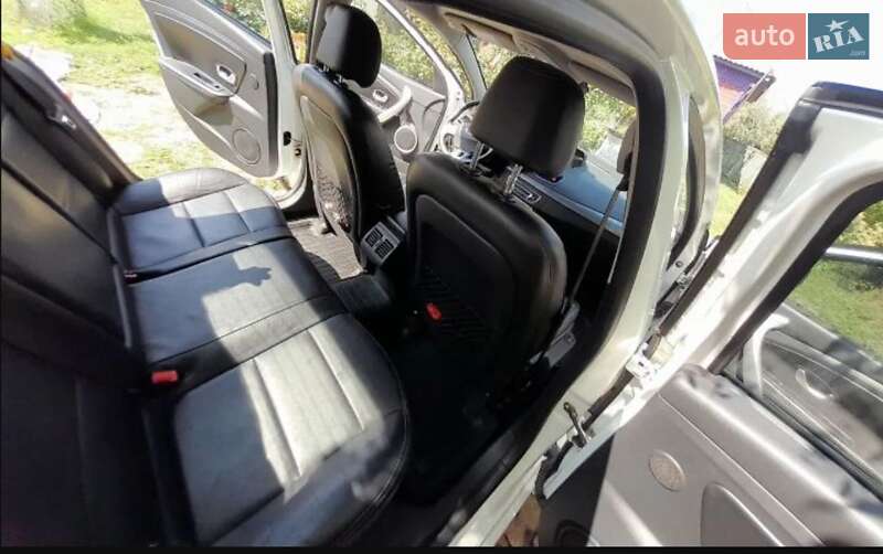 Седан Samsung SM3 2012 в Куликовке