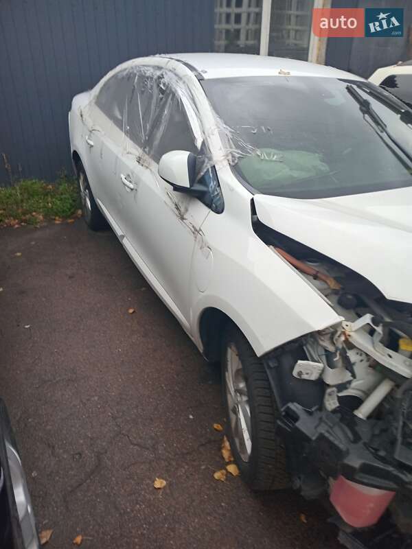 Седан Samsung SM3 2016 в Киеве