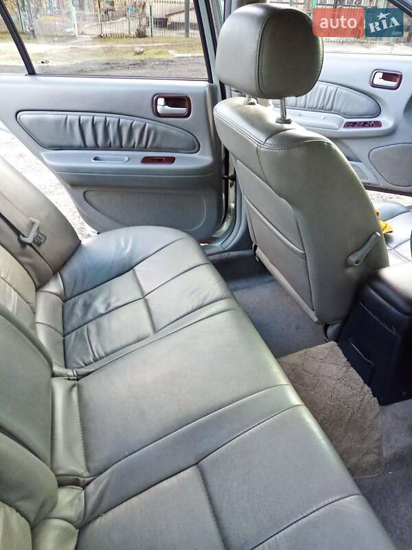 Седан Samsung SM5 2004 в Павлограді