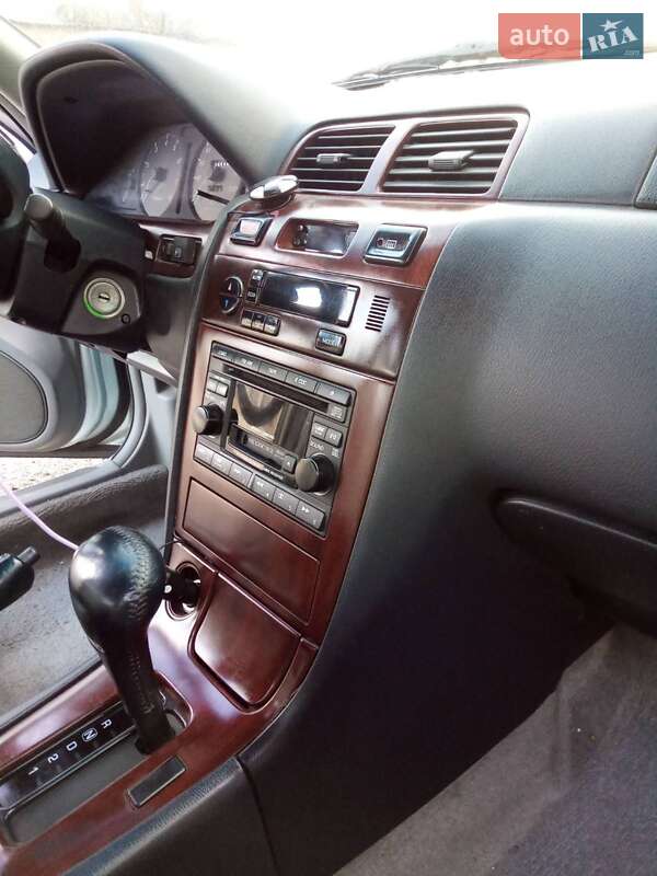 Седан Samsung SM5 2004 в Павлограді