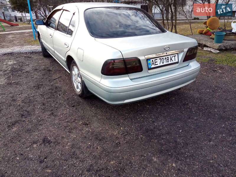 Седан Samsung SM5 2004 в Павлограді