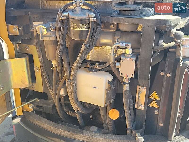 Миниэкскаватор SANY SY 2020 в Черновцах фото 4 Миниэкскаватор SANY SY 2020 в Черновцах