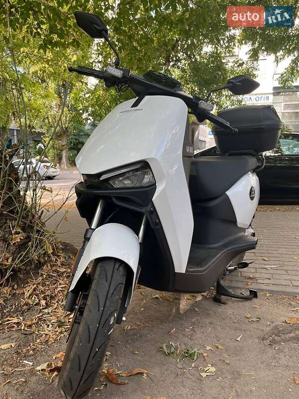 Скутер Sarkcyber HC 200 2024 в Києві