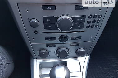 Хэтчбек Saturn Astra 2008 в 