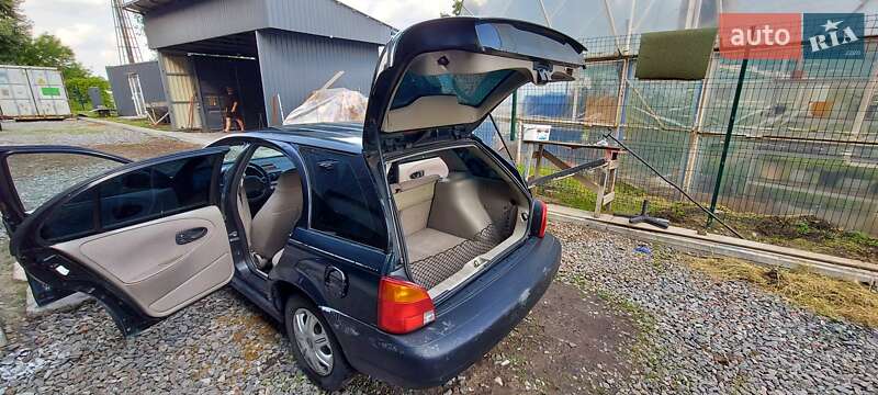 Универсал Saturn SW 1996 в Киеве