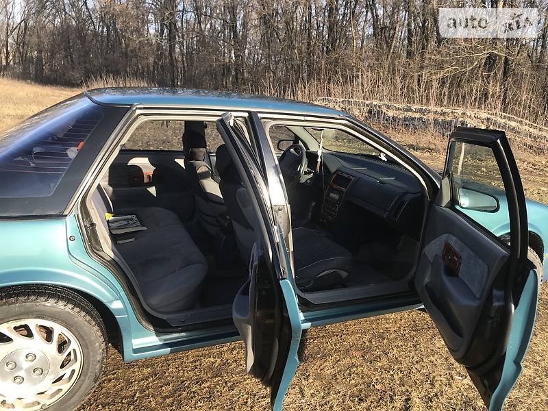 Седан Saturn Twin cam 1994 в 