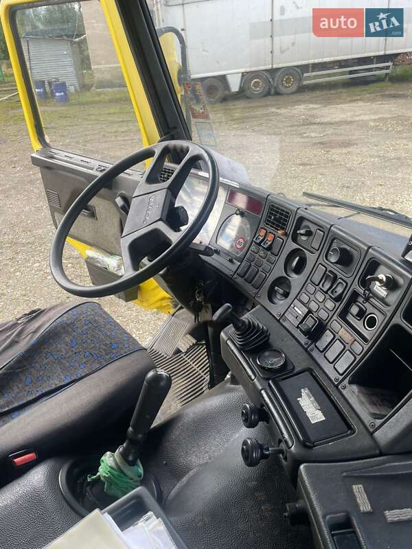 Автовышка Scania 113M 1994 в Долине